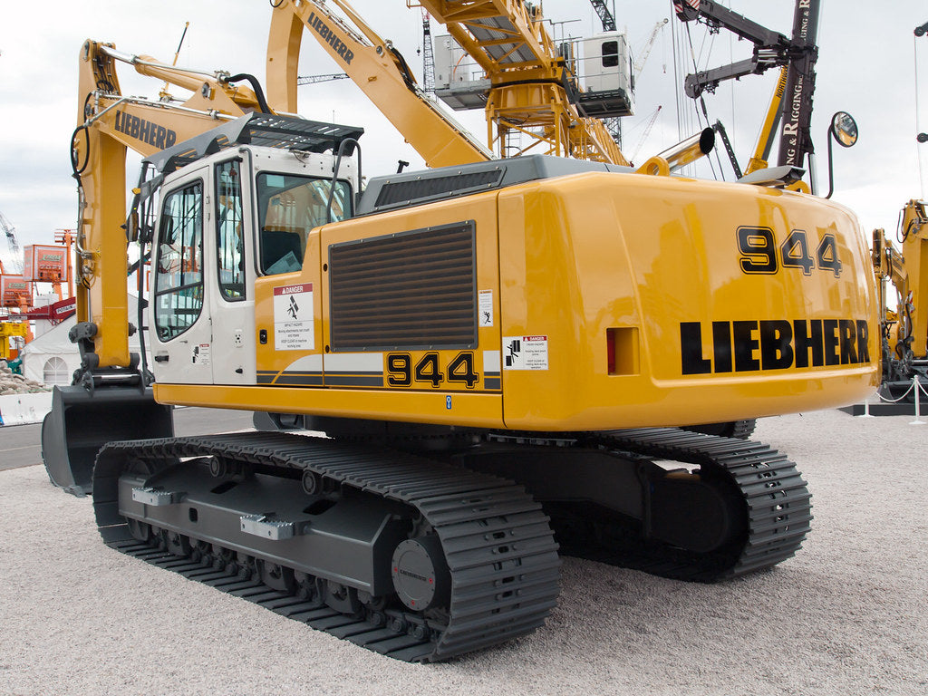 D936 Engine Specifications of Liebherr R944 Excavator