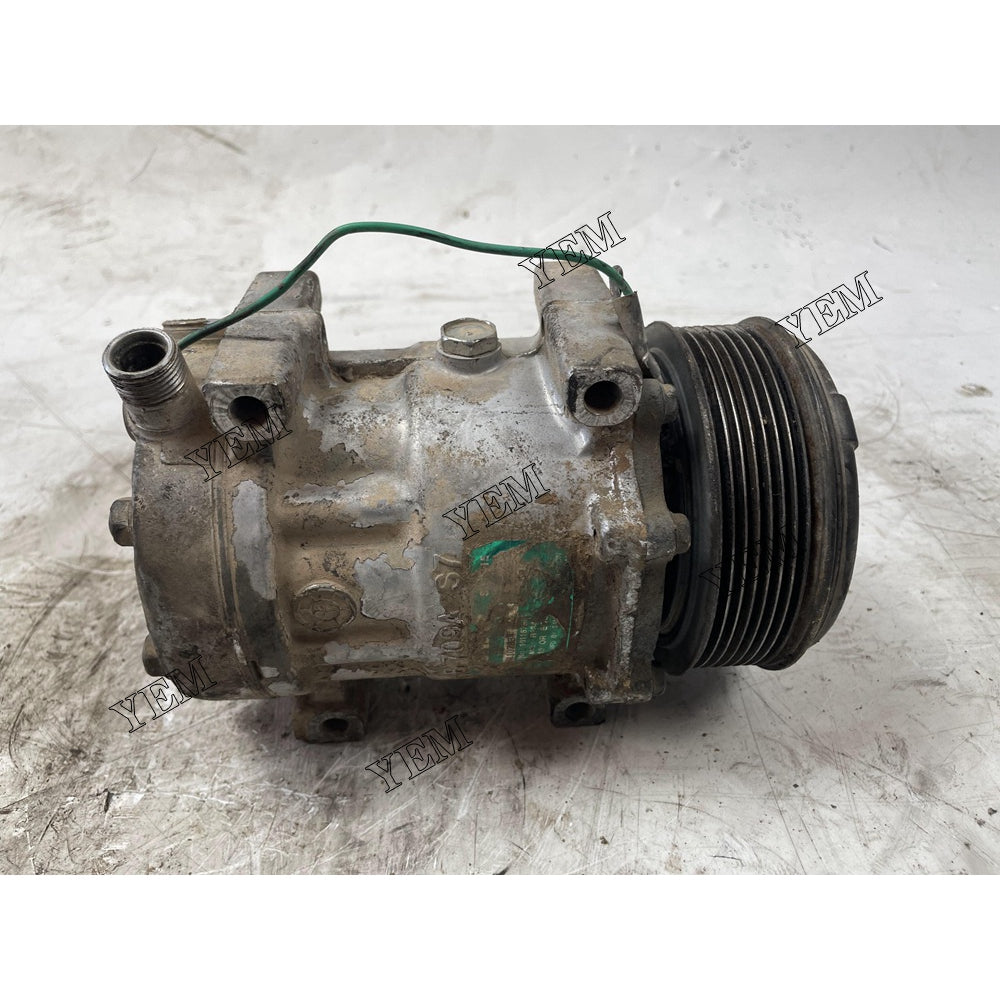 D934T Air Conditioner Compressors 10115771 For Liebherr Engine Parts