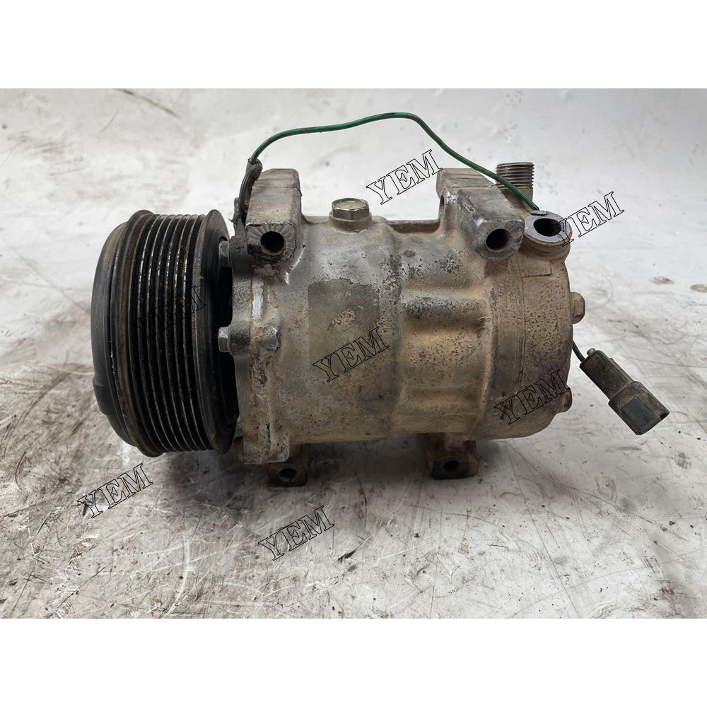 D934T Air Conditioner Compressors 10115771 For Liebherr Engine Parts