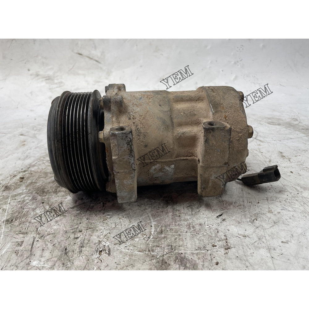 D934T Air Conditioner Compressors 10115771 For Liebherr Engine Parts